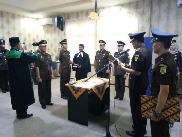  Kejari Kuansing Gelar Acara Pisah Sambut Kasi Pidsus dan Kasi Datun